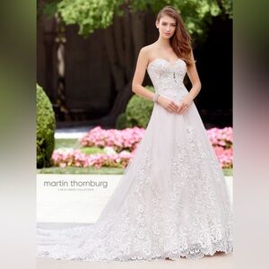 NWT MADRIGAL-MARTIN THORNBURG FOR MON CHERI BRIDAL 118263, WEDDING DRESS. SIZE 8